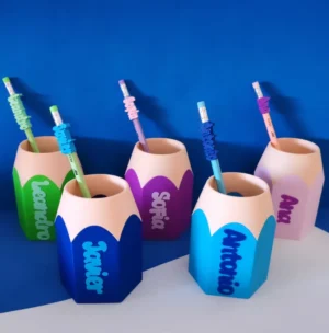 Porta-canetas com nome personalizado